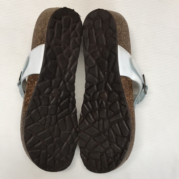 Woman’s Sandals made in Italy with cork and suede footbed - Picture 5 of 15